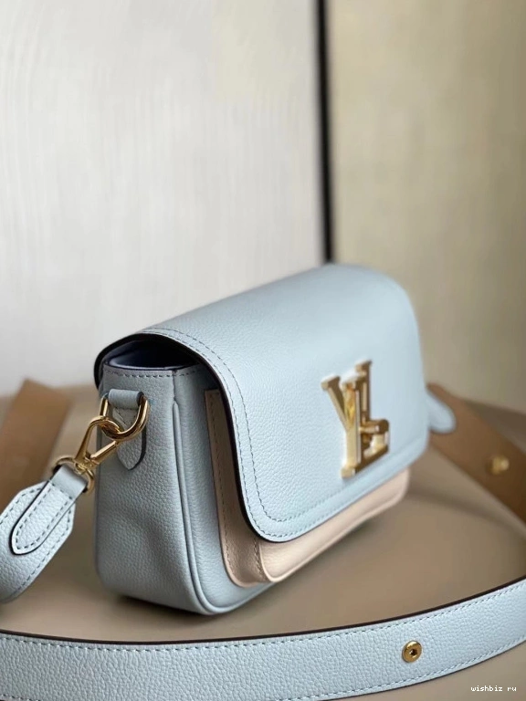 WIS VUITTON LOUIS LOCKME TENDER 0712